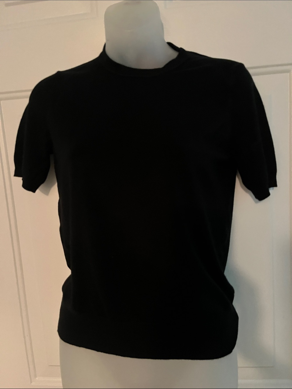 Philosophy Black Short-Sleeve Crewneck Top knit sweater small